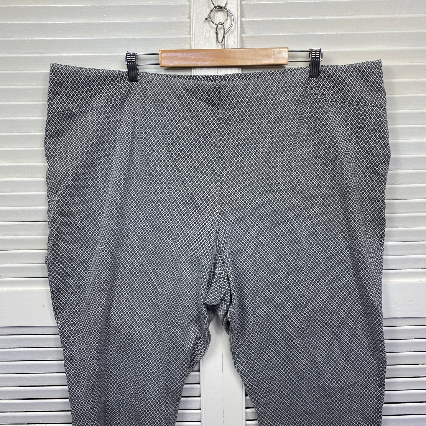 Autograph Cropped Pants Size 26 Grey Black White Pull On