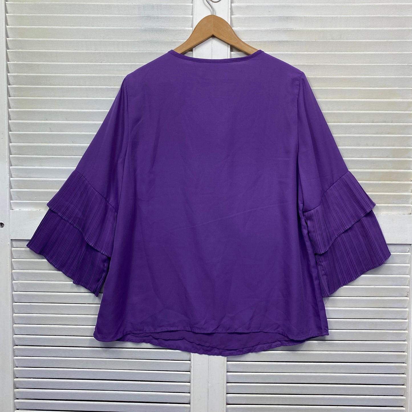 Table Eight Top Size 18 Plus Purple Pleated Long Sleeve