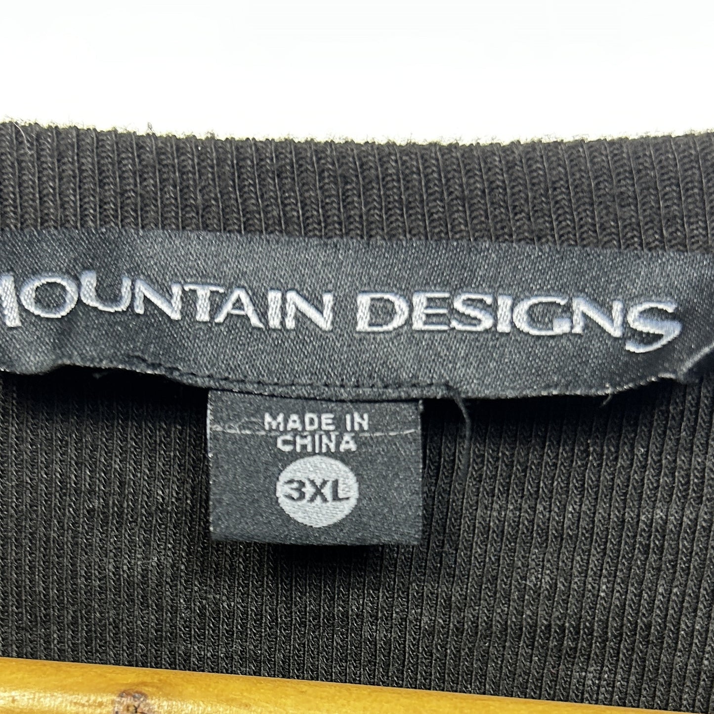 Mountain Designs Black Long Sleeve Top - Size 3XL
