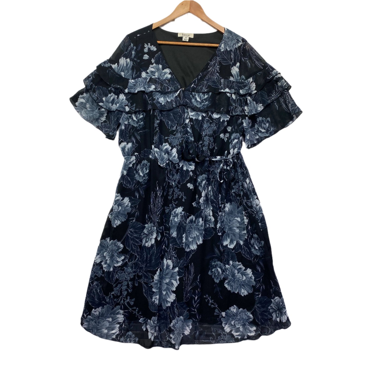 Beme Dress Size 18 Plus Black Floral Cocktail