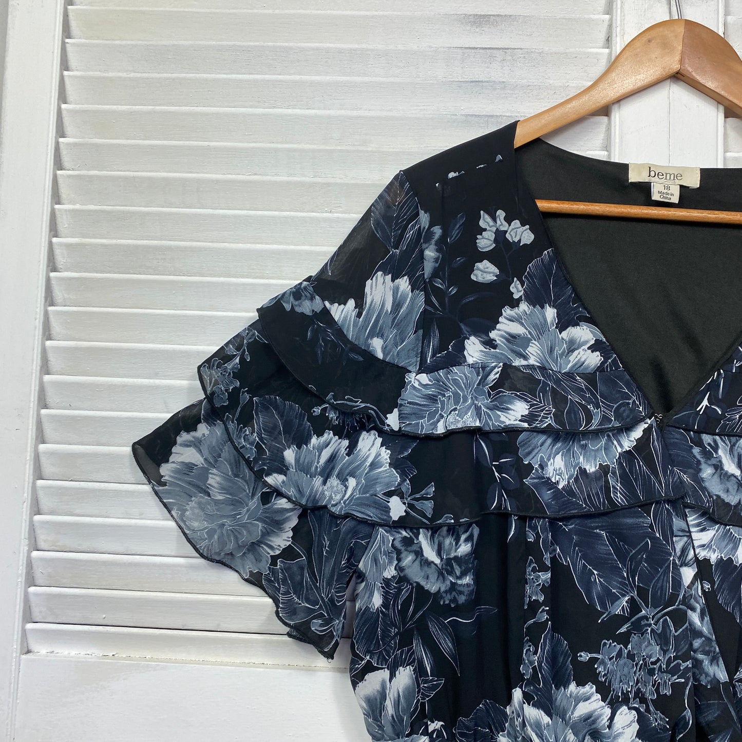 Beme Dress Size 18 Plus Black Floral Cocktail