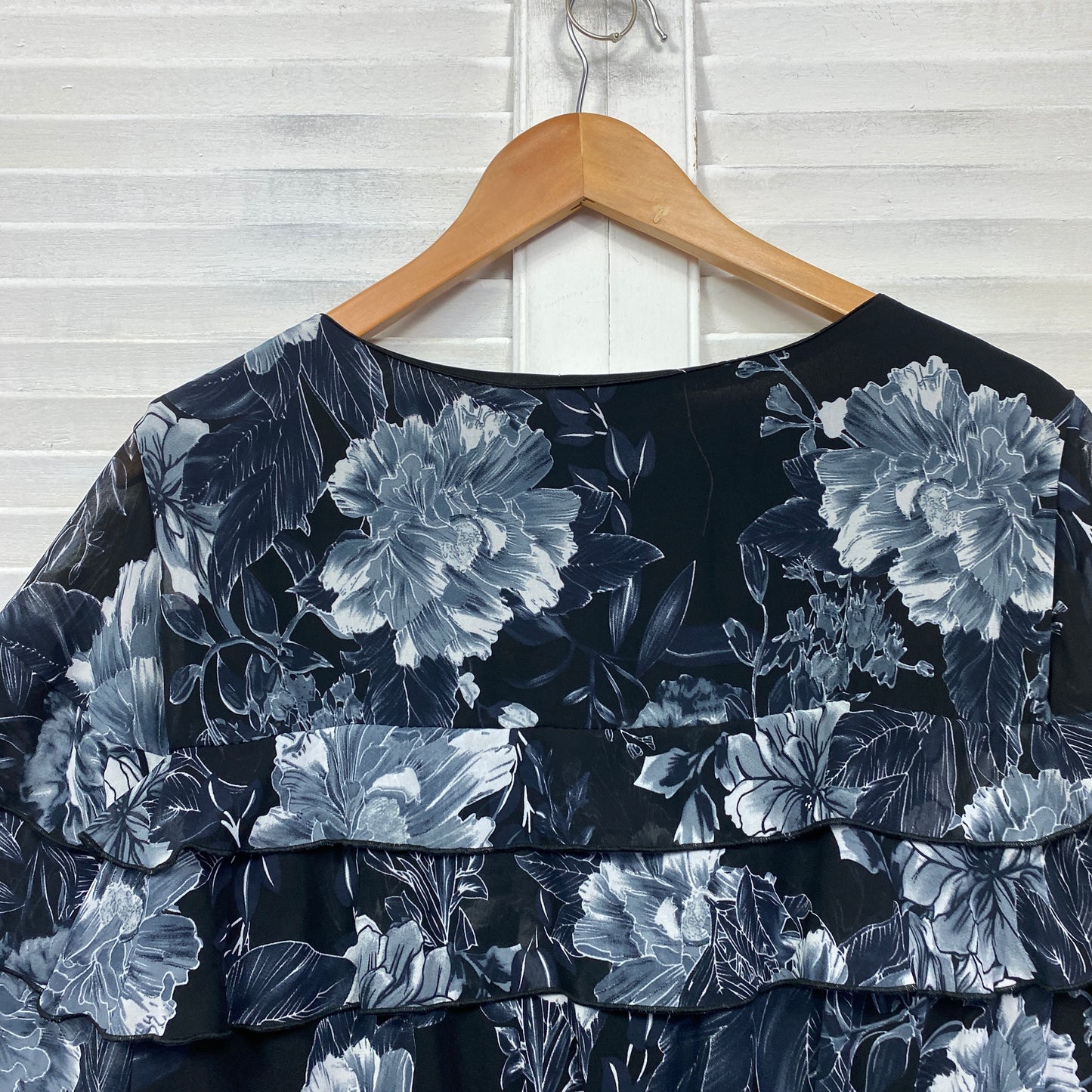 Beme Dress Size 18 Plus Black Floral Cocktail