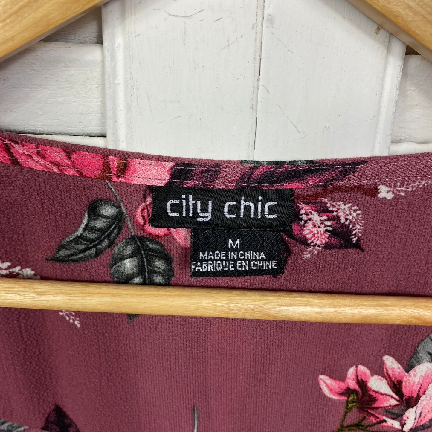 City Chic Maxi Dress Size 18 Plus Medium Pink Floral Cocktail