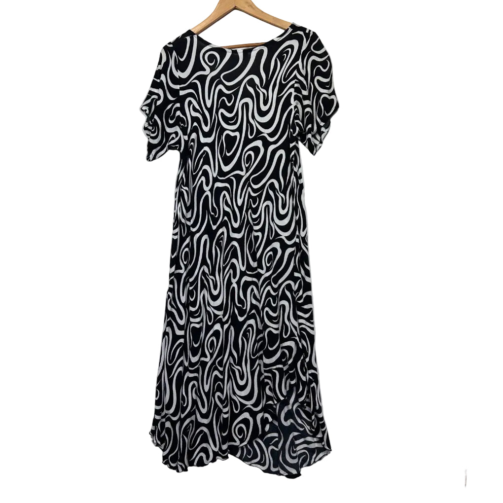 Black and White Abstract Swirl Print Maxi Dress - One Size