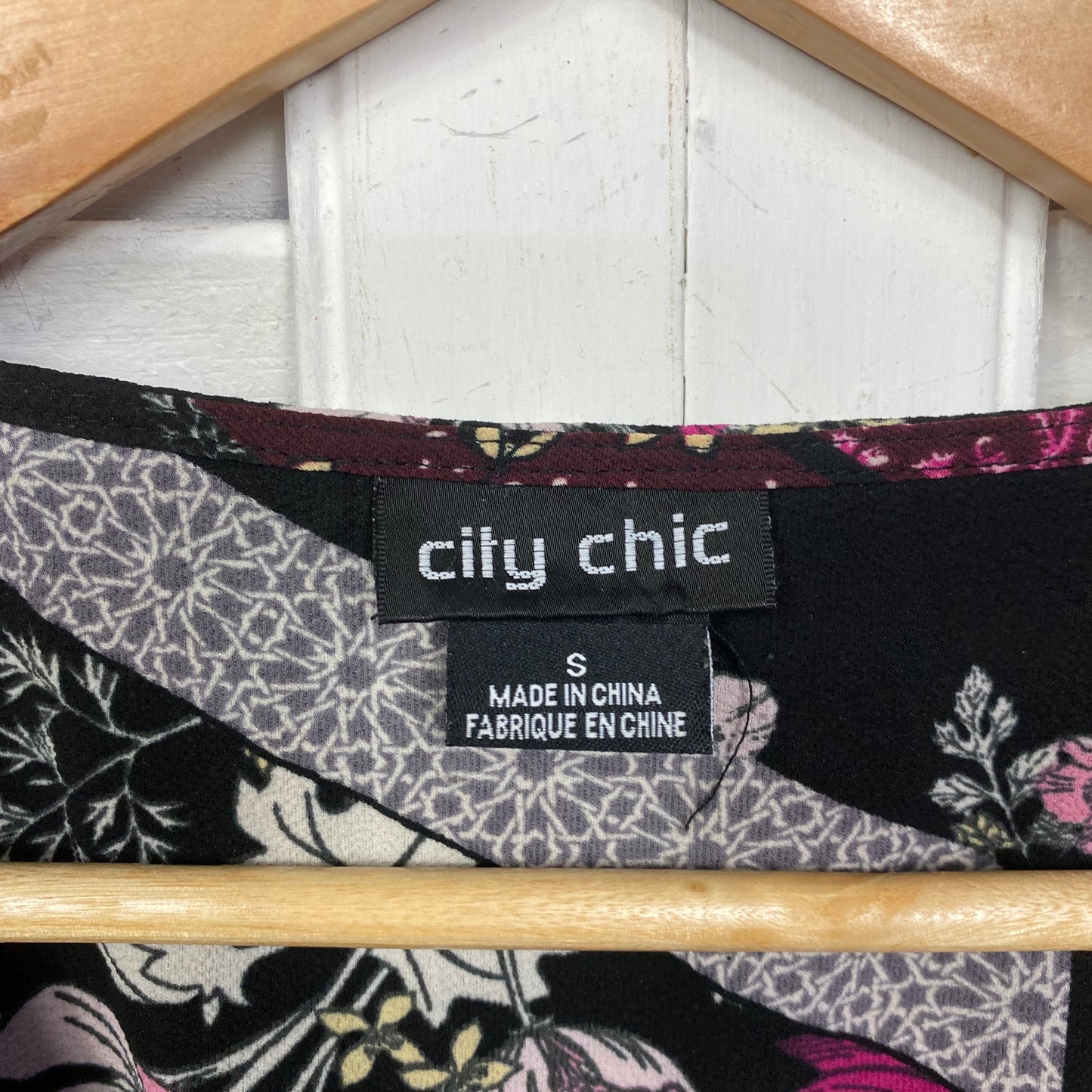 City Chic Maxi Dress Size 14 Plus Small Long Sleeve Black Floral