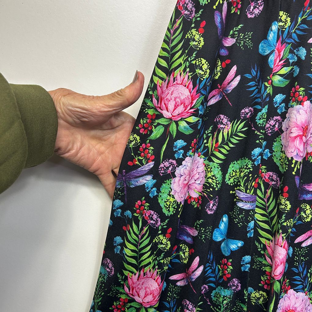 Curvaceous Black Floral Dress - Size 22/XL