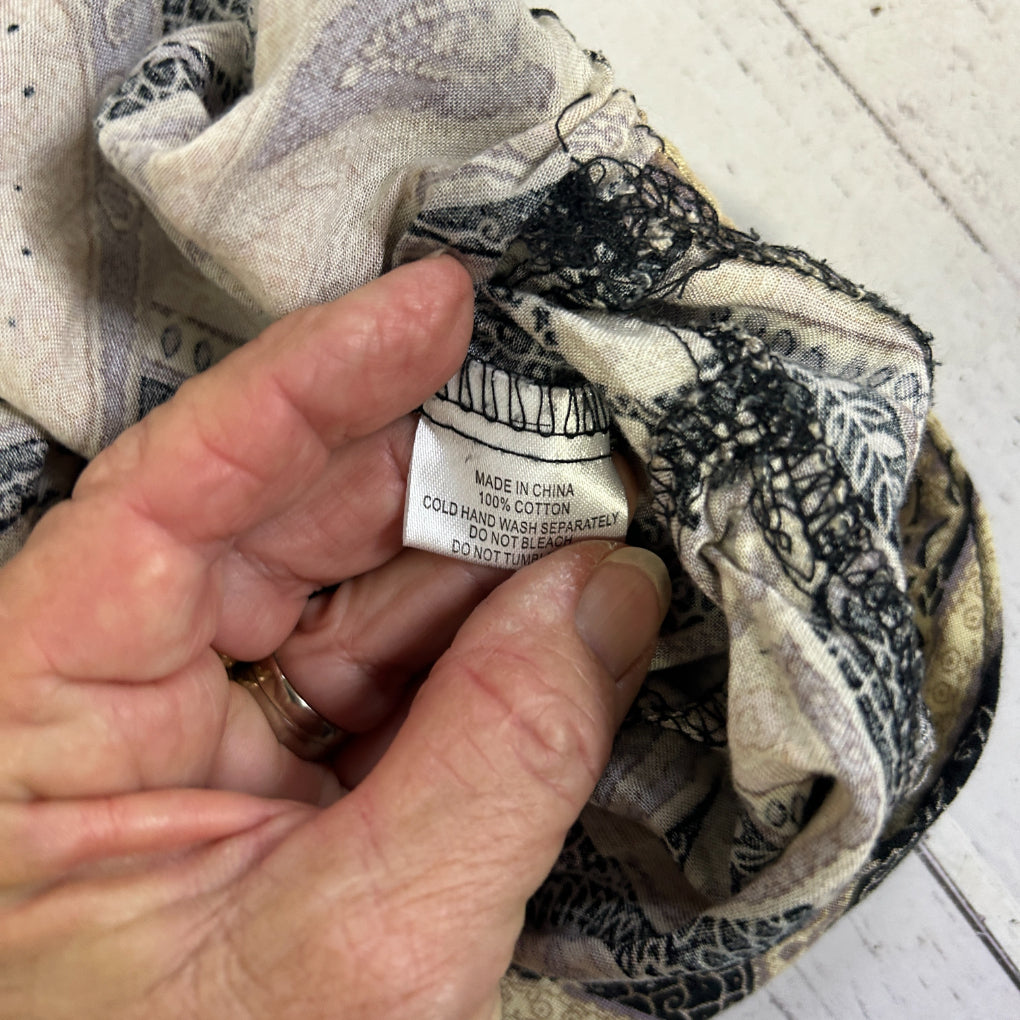 Quelque Multicoloured Paisley Print Cropped Pants - Size 16