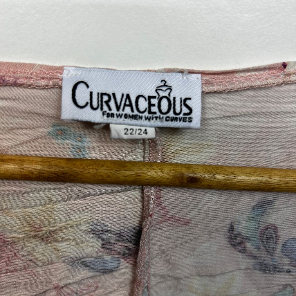 Curvaceous Pink Floral Butterflies Kimono - Size 22/24