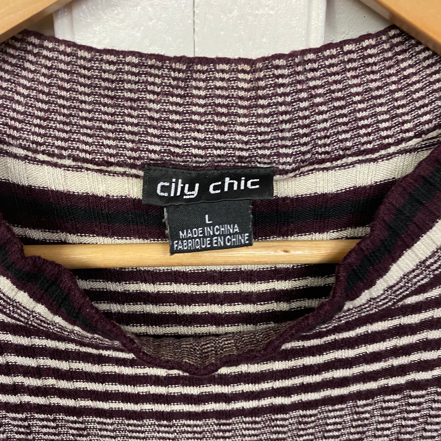 City Chic Knit Top Size 20 Large Sleeveless Striped