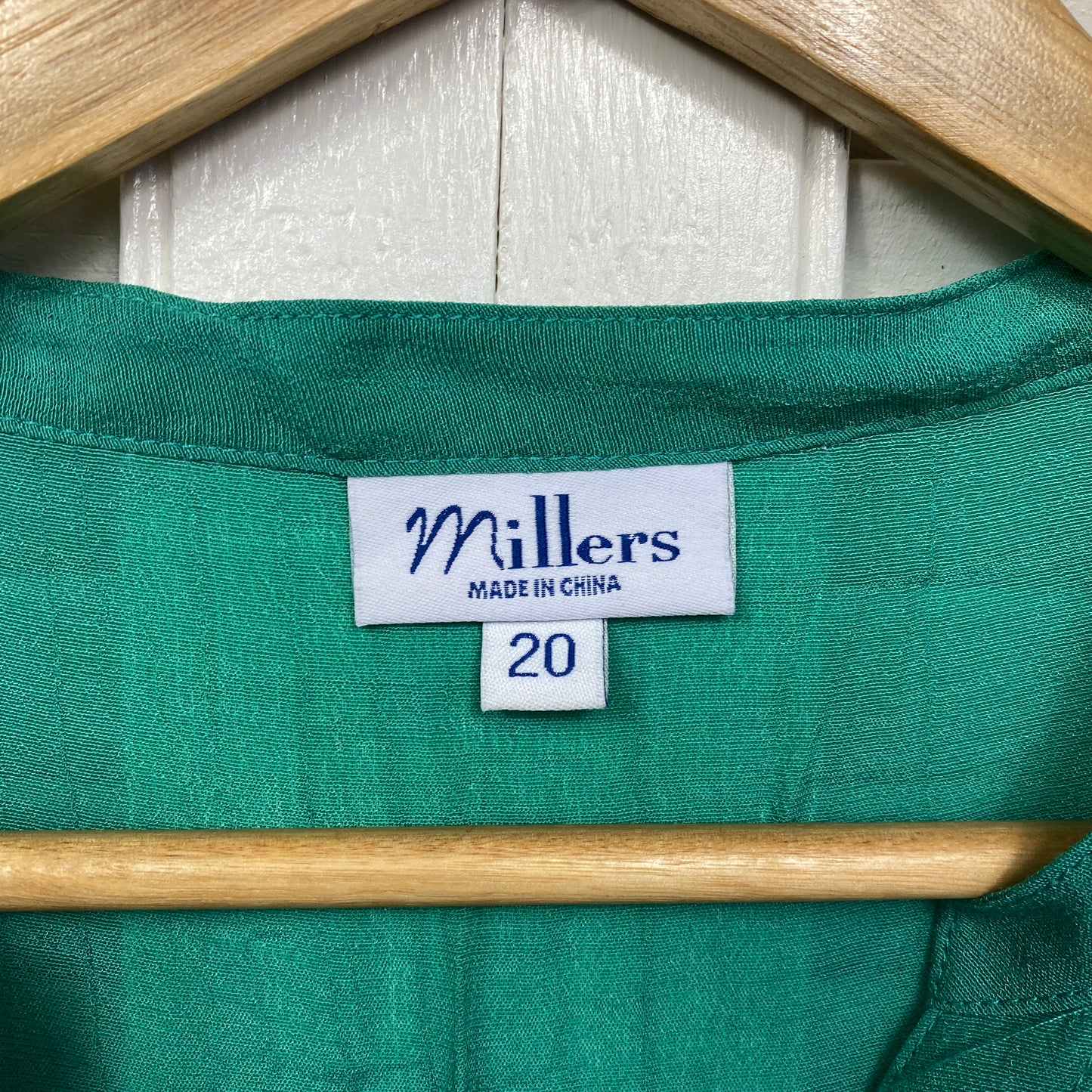 Millers Top Size 20 Green Short Sleeve Button Up