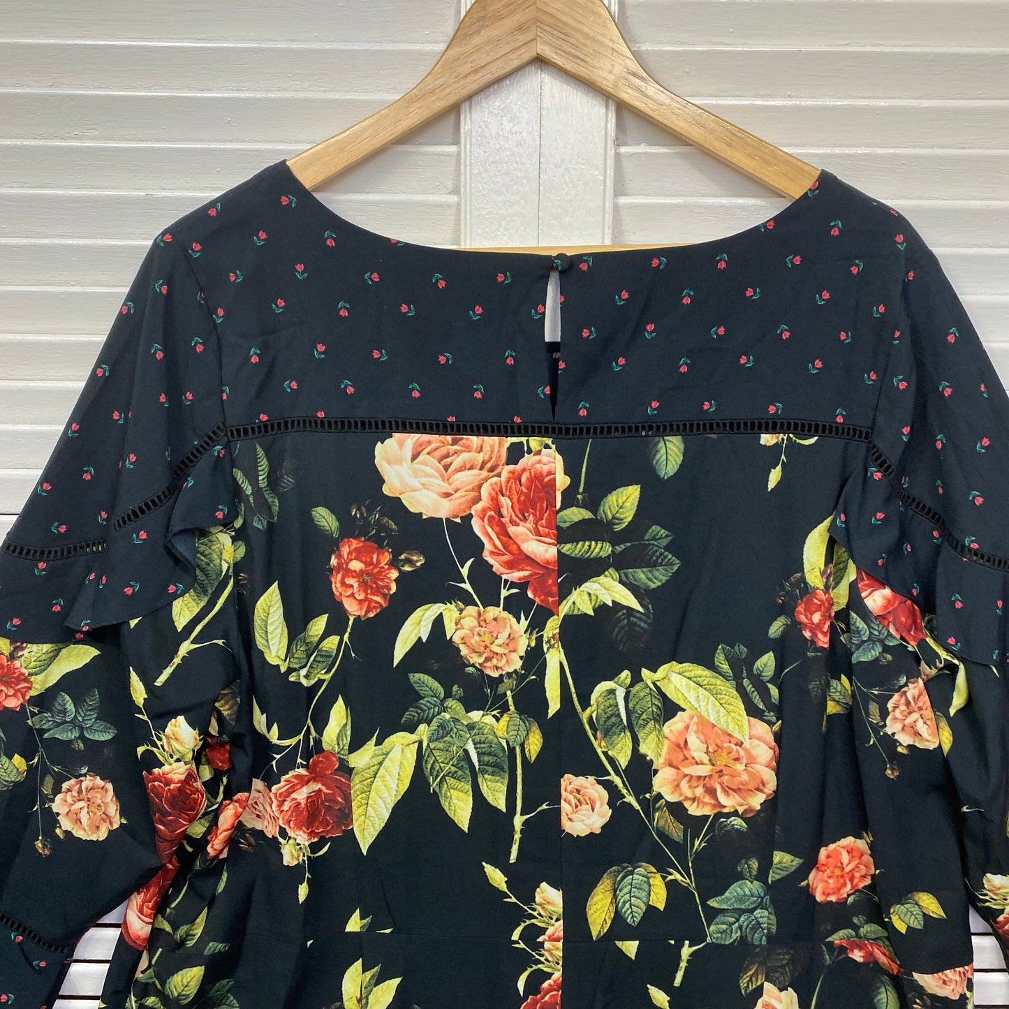 Sara Dress Size 22 Long Sleeve Floral Midi Length