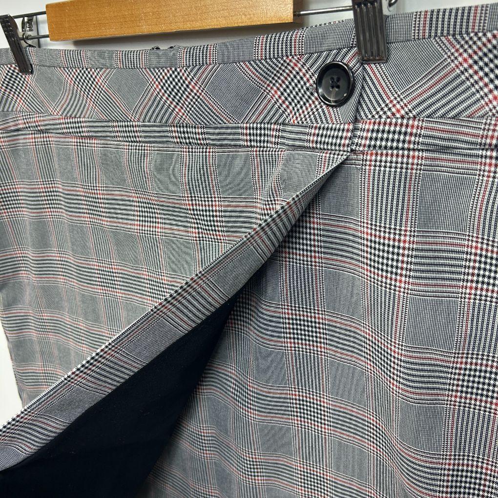 Preview Grey Check Skirt - Size 18