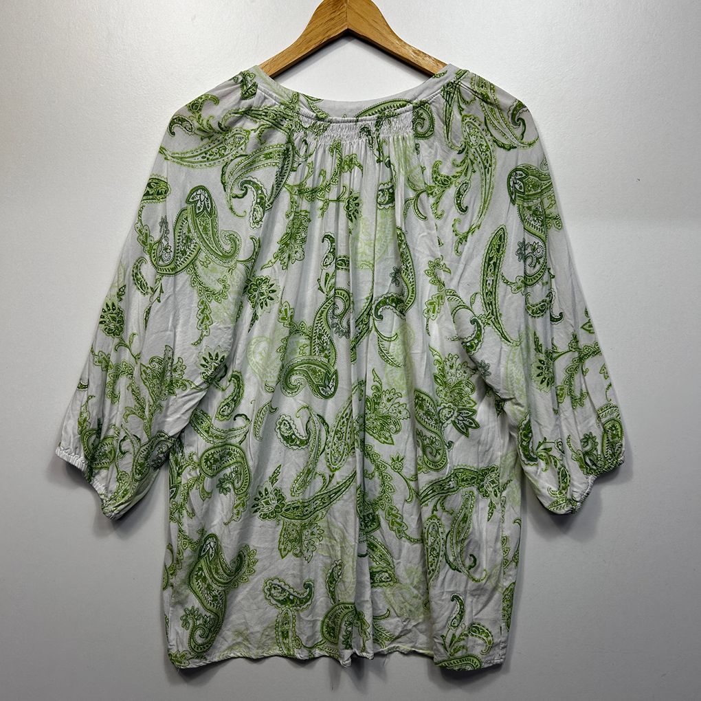 Millers Green Paisley Top - Size 16/18