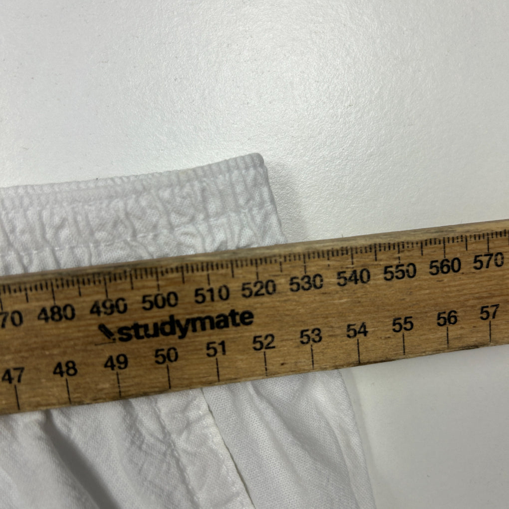 Millers Woman White Crop Pants - Size 22