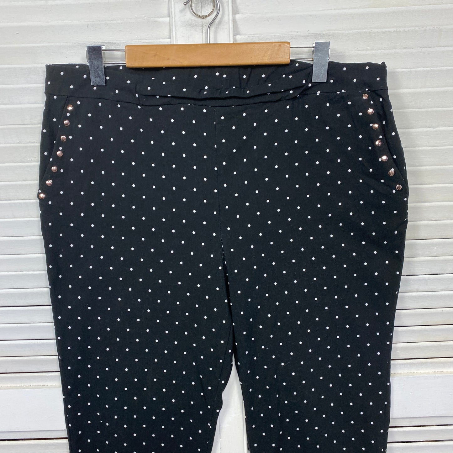 Rockmans Cropped Pants Size 18 Plus Pull On Black Polka Dots