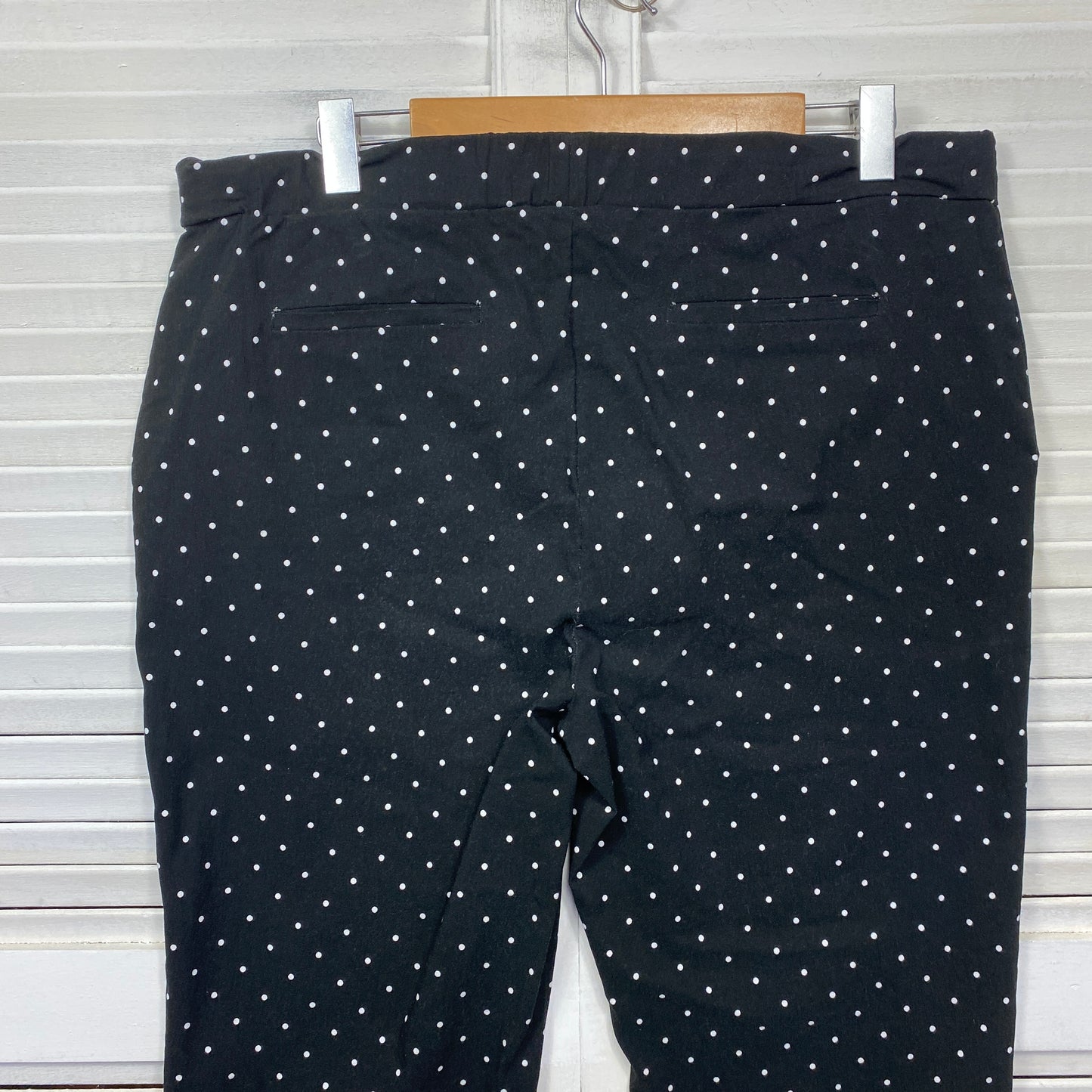 Rockmans Cropped Pants Size 18 Plus Pull On Black Polka Dots