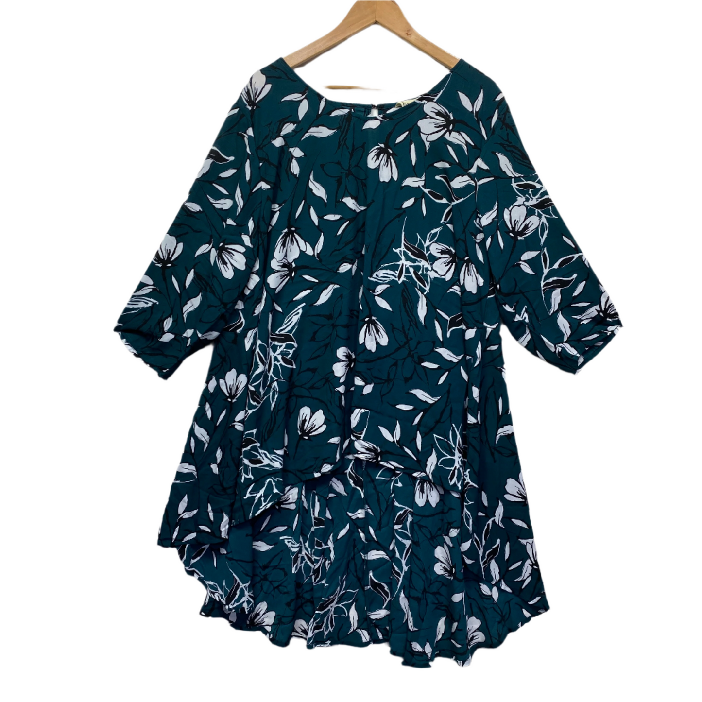 beme Dress Size 22 Plus Green Floral Long Sleeve Shift