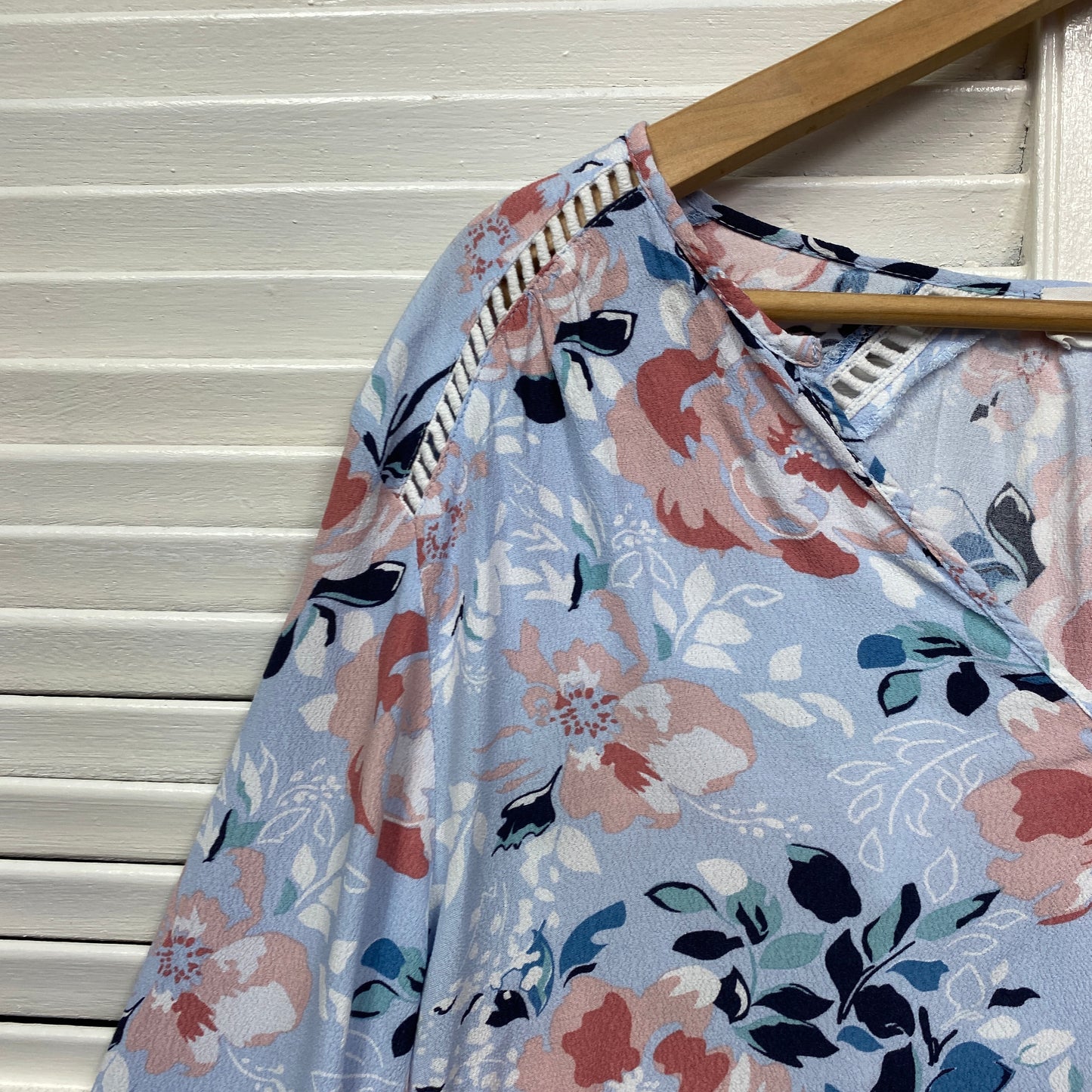 Jag Top Size 14 Blue Floral Long Sleeve Viscose