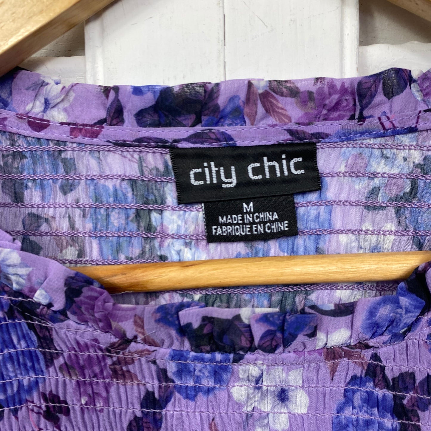 City Chic Top Size 18 Plus Medium Purple Floral Short Sleeve