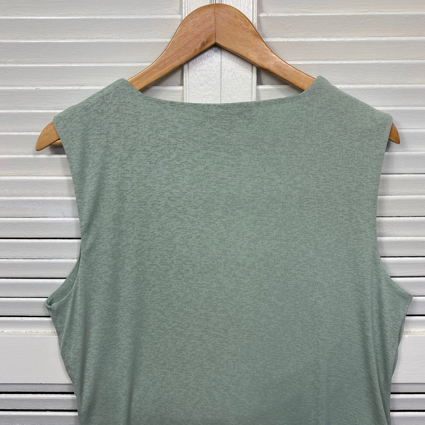 Portmans Top Size 14 16 XL Green Sleevless Draped Front