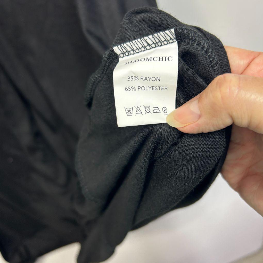 BloomChic Black Top - Size 30-32
