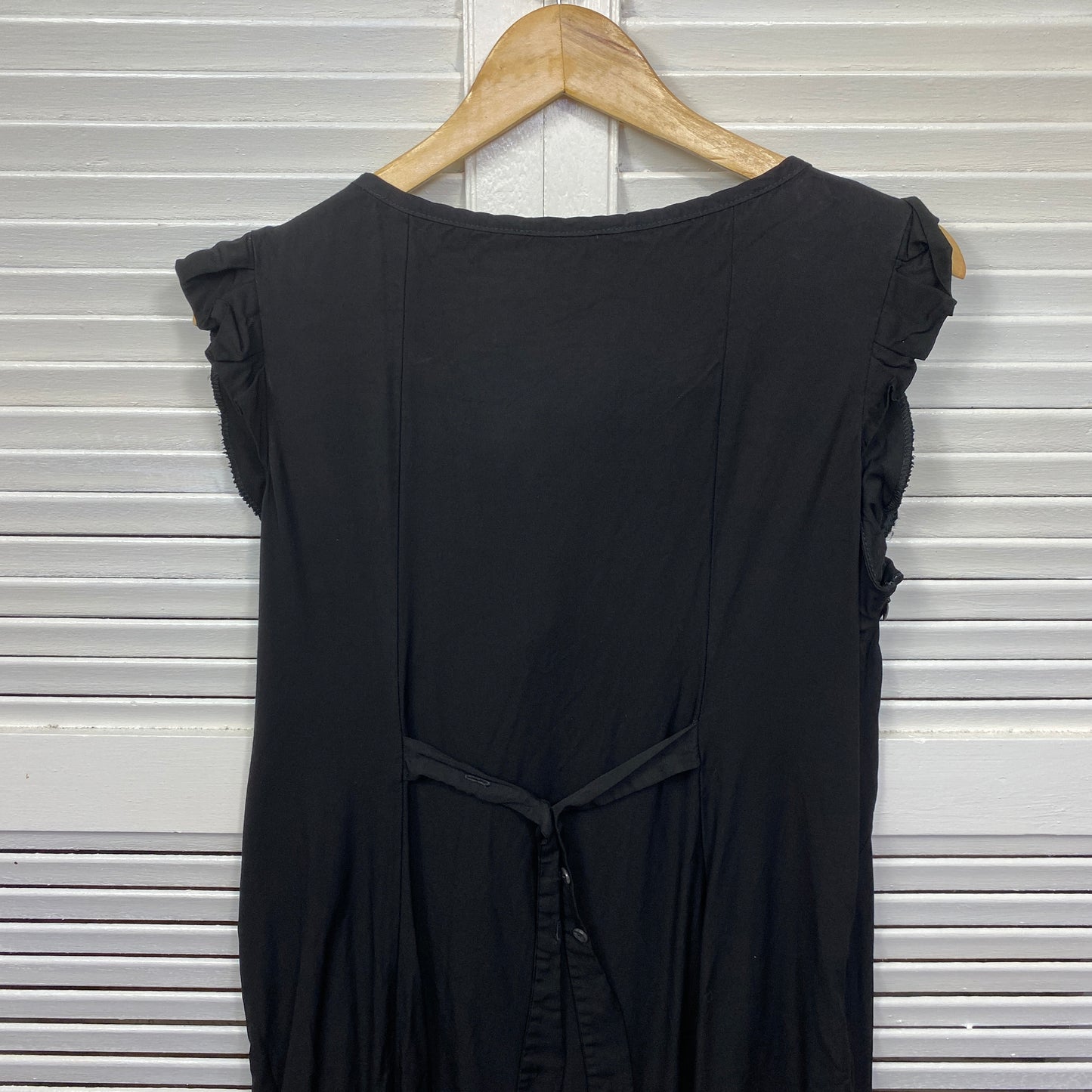 Cue Dress Size 14 Black Sleeveless Knee Length Viscose Made in Australia