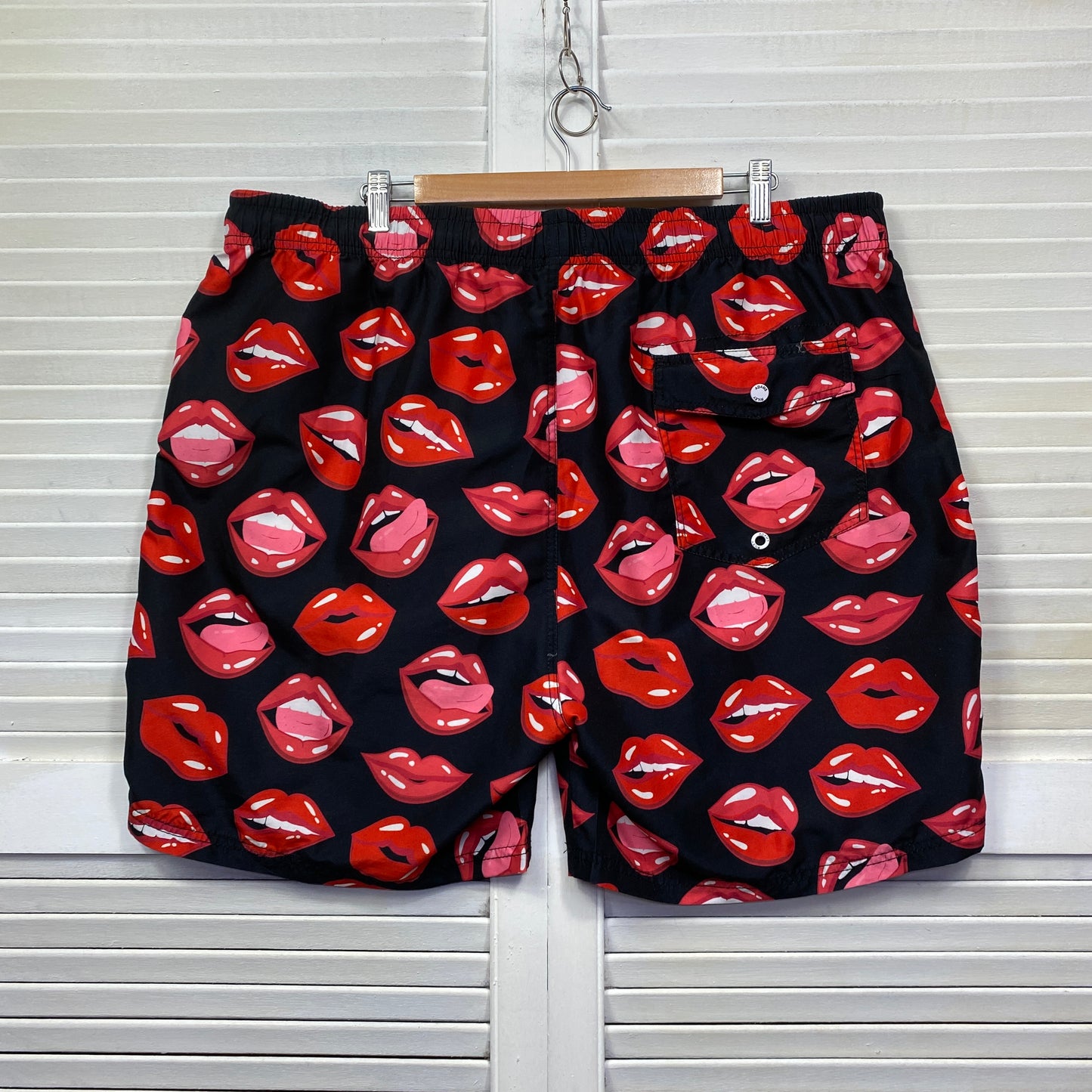 Riley Adams 2PC Short Sleeve Shirt & Boardies Size 4XL Hot Lips Sexy Party