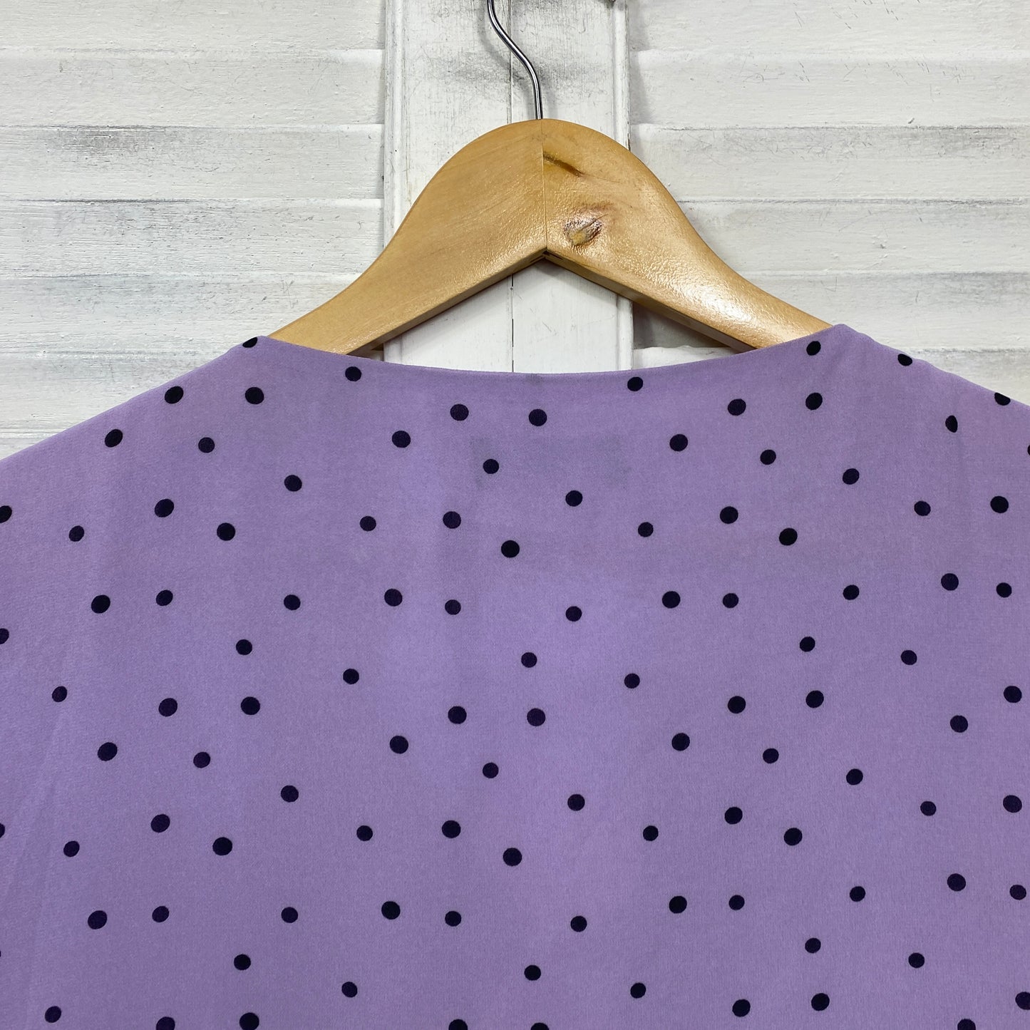 Jacqui E Top Size 14 Purple Black Polka Dots Ruffle Short Sleeve