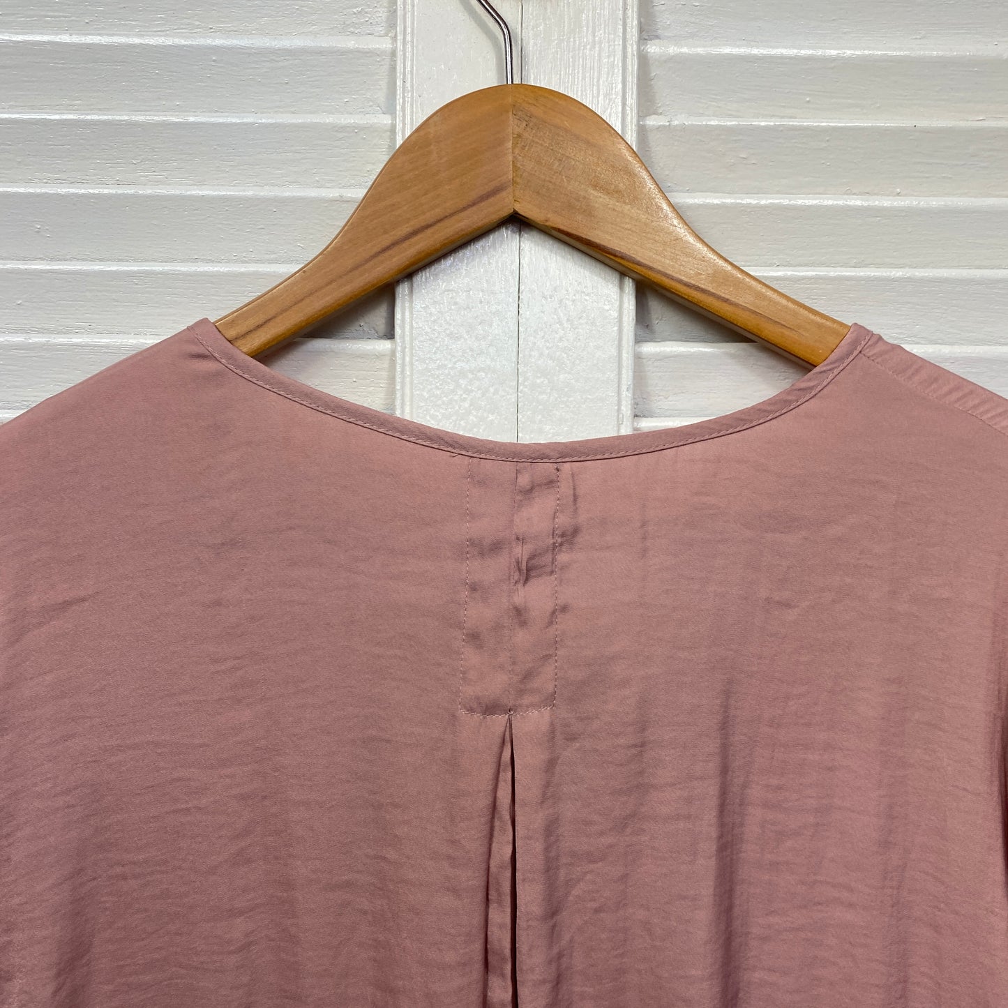 Taking Shape Top Size 16 Dusty Pink Short Sleeve Pleated