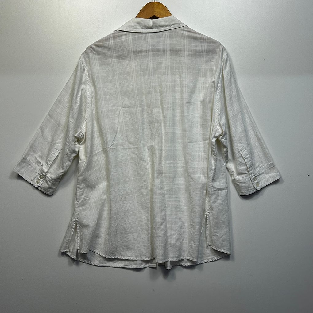 1626 White Cotton Button Shirt - Size 18