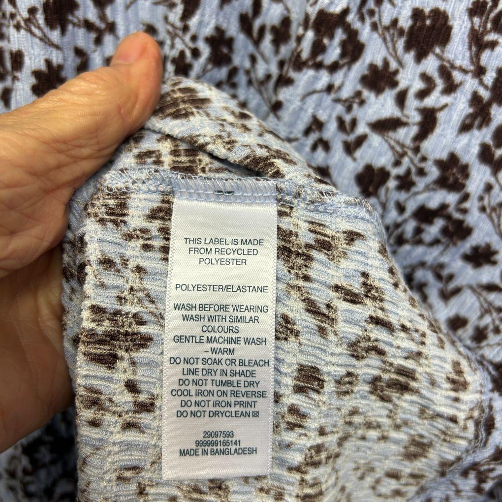 H&H Blue Chocolate Floral Top - Size 18