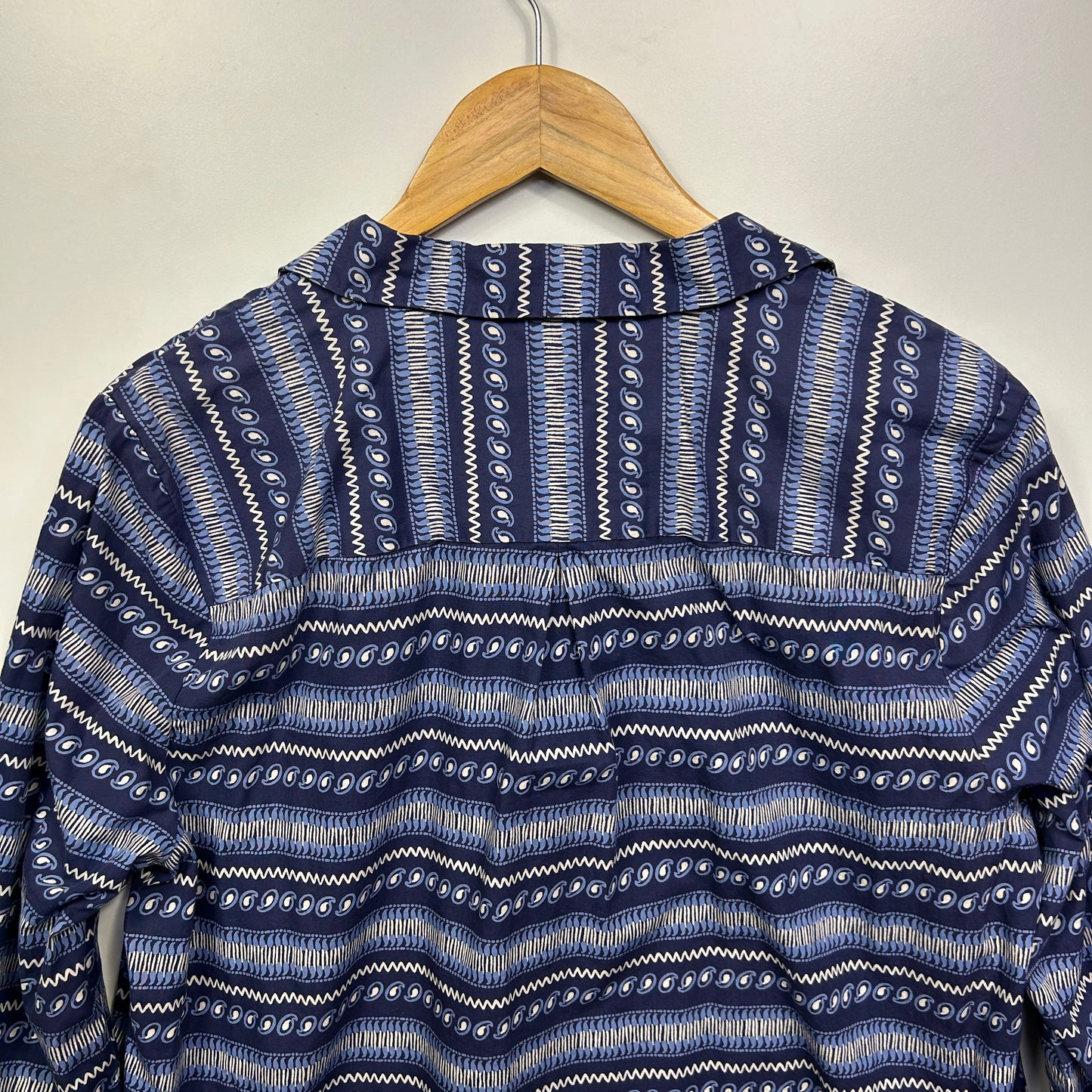 Regatta Top Size 18 Blue Button Up Long Sleeve 100% Cotton