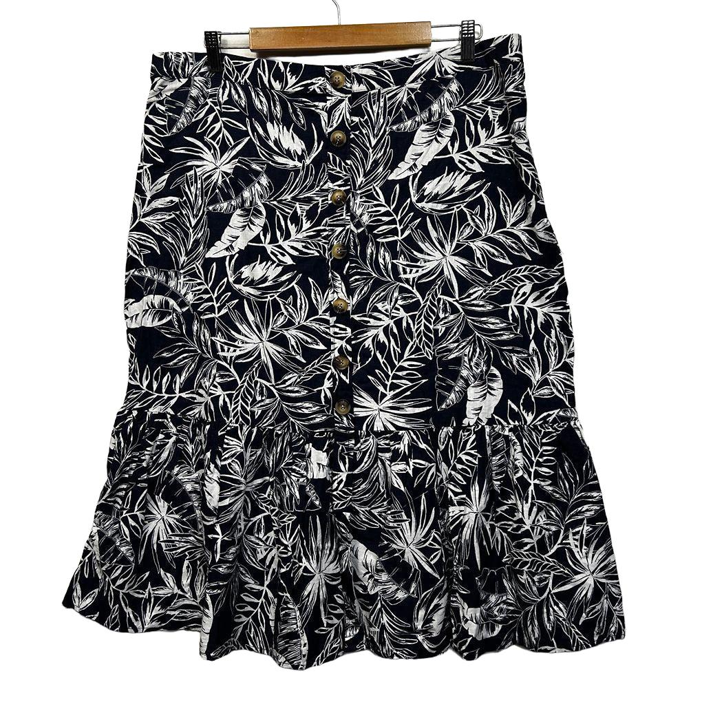 Katies Black White Leaf Plus Size Skirt - Size 18
