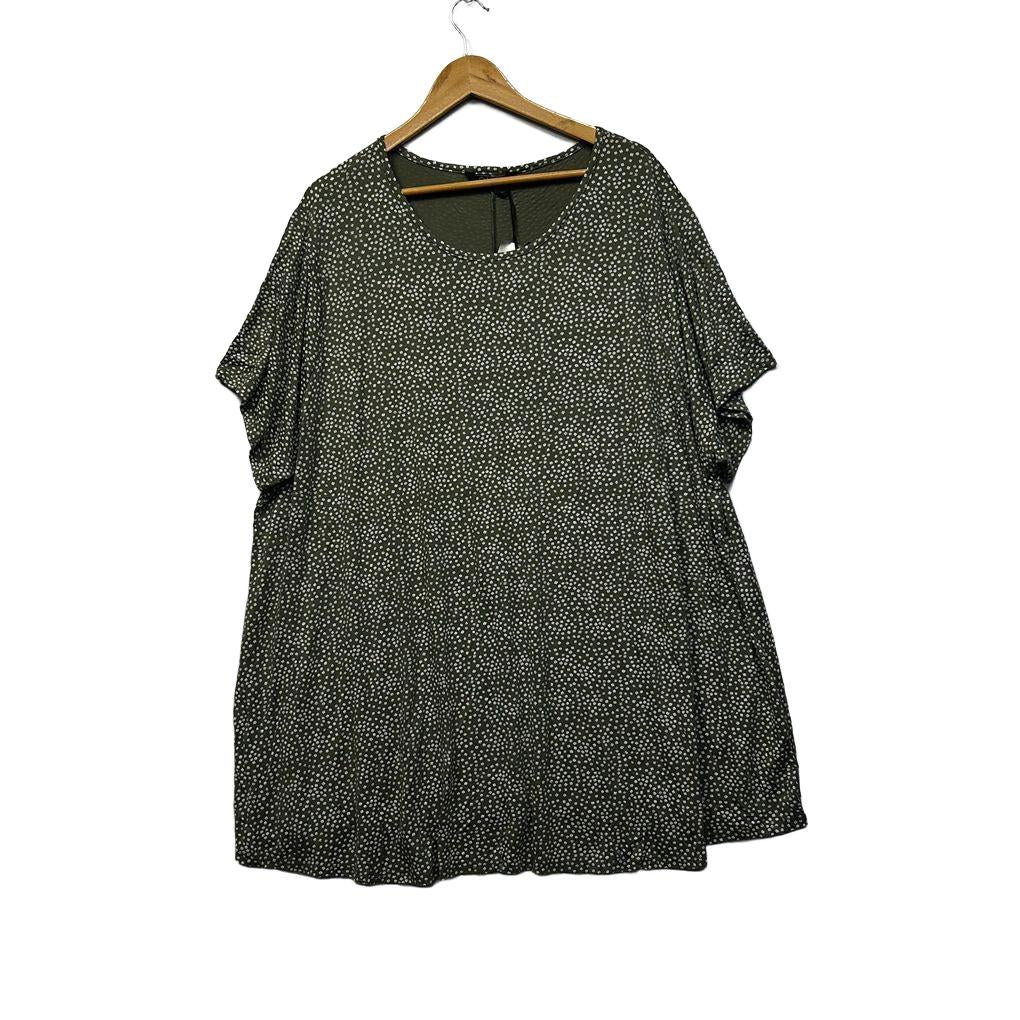 Limited Collection Khaki Plus Size Floral Print Top - Size 30-32