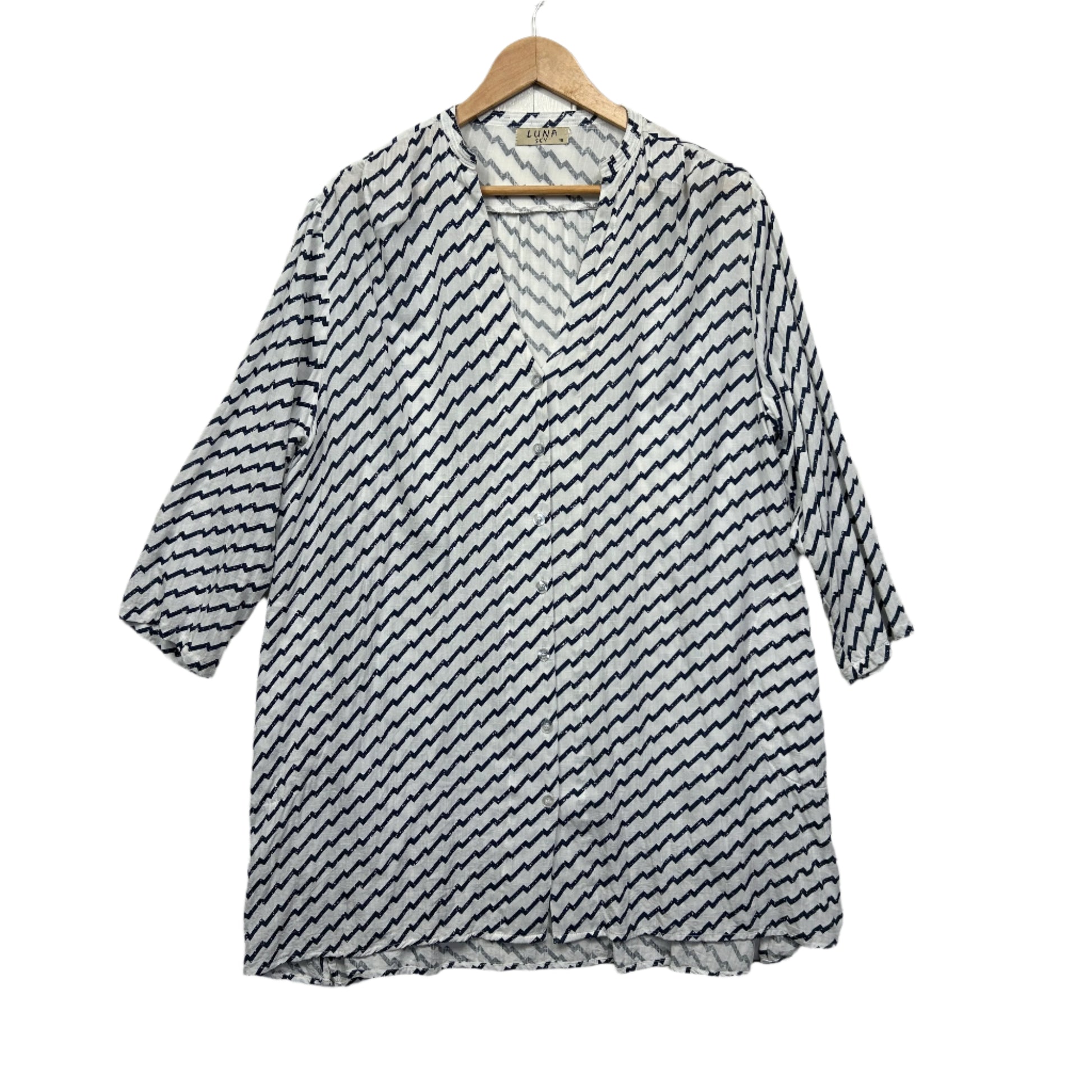 Luna Sky Top Size 16 Blue White Striped Long Sleeve Rayon