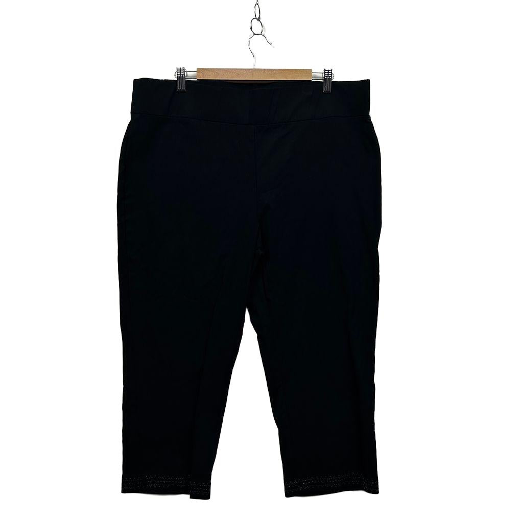 Millers Black Plus Size Capri Pants - Size 22 (fault)