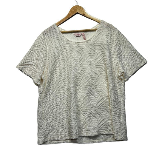 Millers Cream Plus Size Textured Top - Size 22