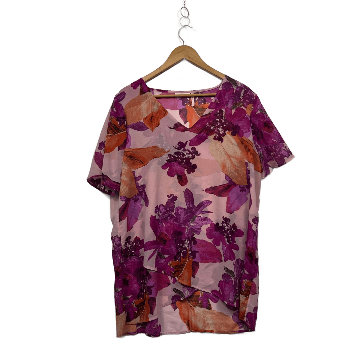 Millers Pink Floral Plus Size Short Sleeve V-Neck Blouse - Size 18