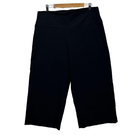 Philosophy Black Cropped Pants - Size 18