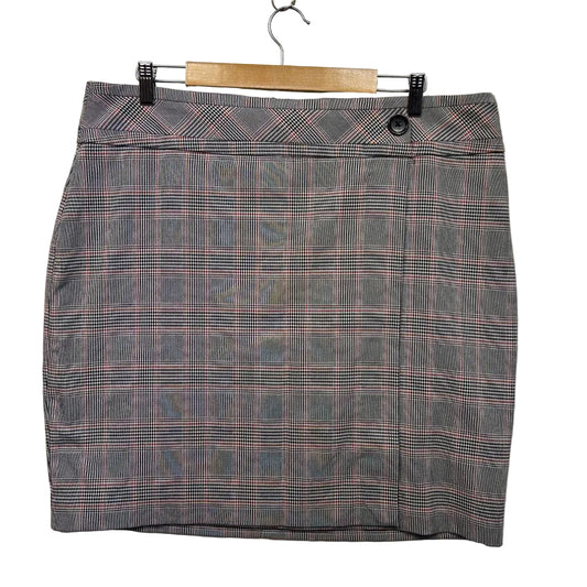 Preview Grey Check Skirt - Size 18