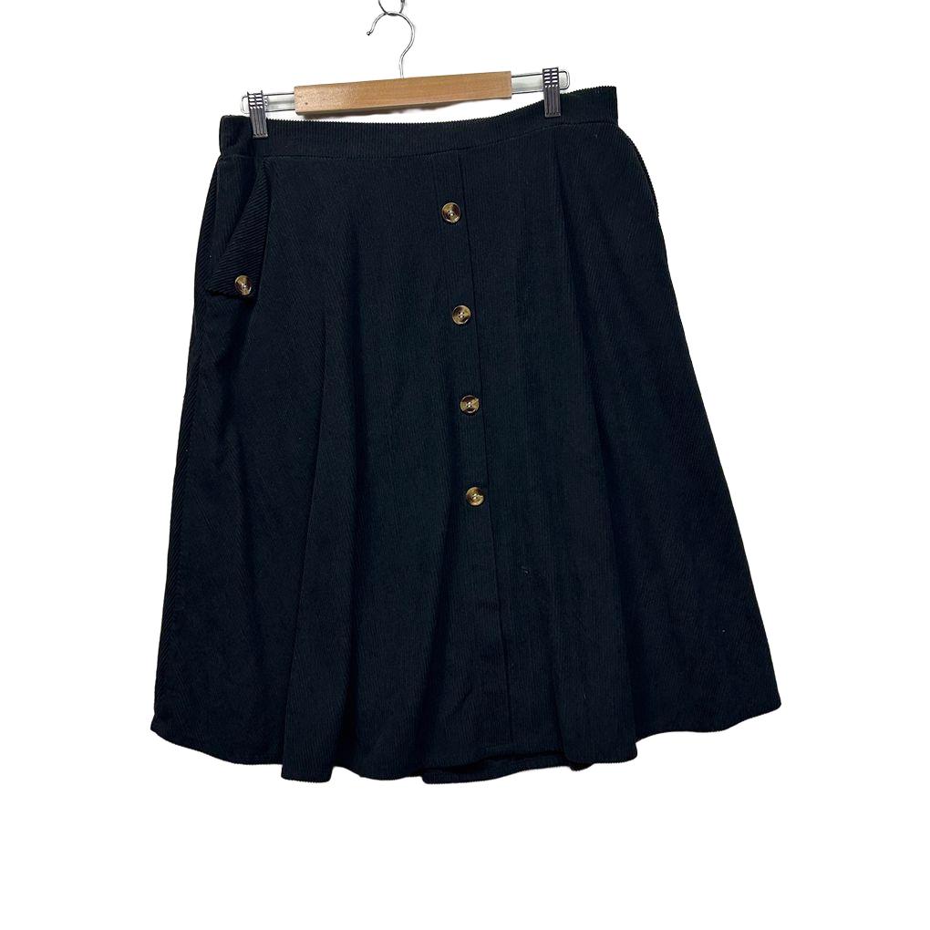 Shein Curve Black Pleated Skirt - Size 1XL