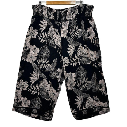 Taking Shape Black Floral Cotton Cropped Pants - Size 20