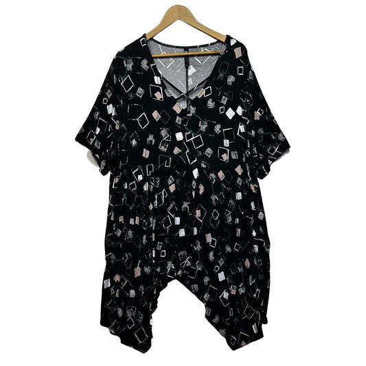 Taking Shape Black Tunic Top - Size 22/XL