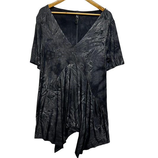 Taking Shape Charcoal Tunic Top - Size 12