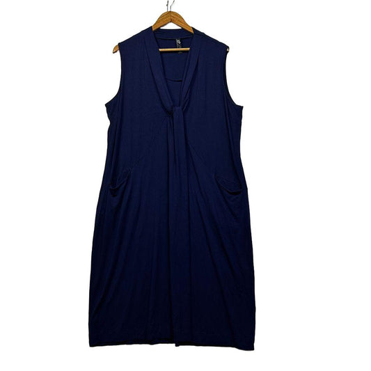 Taking Shape Navy Sleeveless Dress - Size L