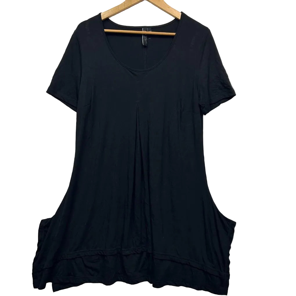 Taking Shape Black Top - Size 12/14/XXS