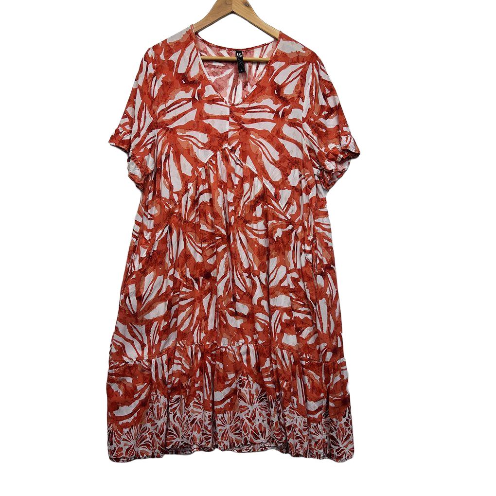 Taking Shape Peak Dress - Size 16