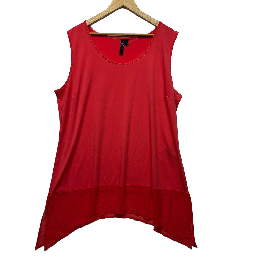 Taking Shape Red Top - Size 20/L