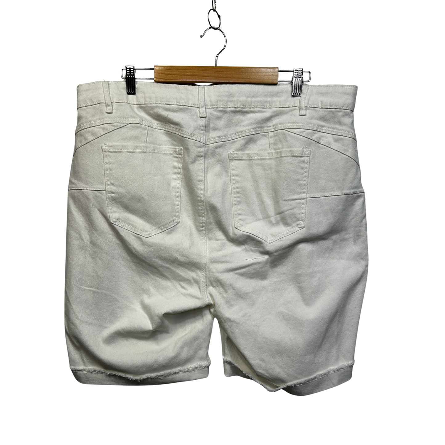 Beme White Shorts - Size 20