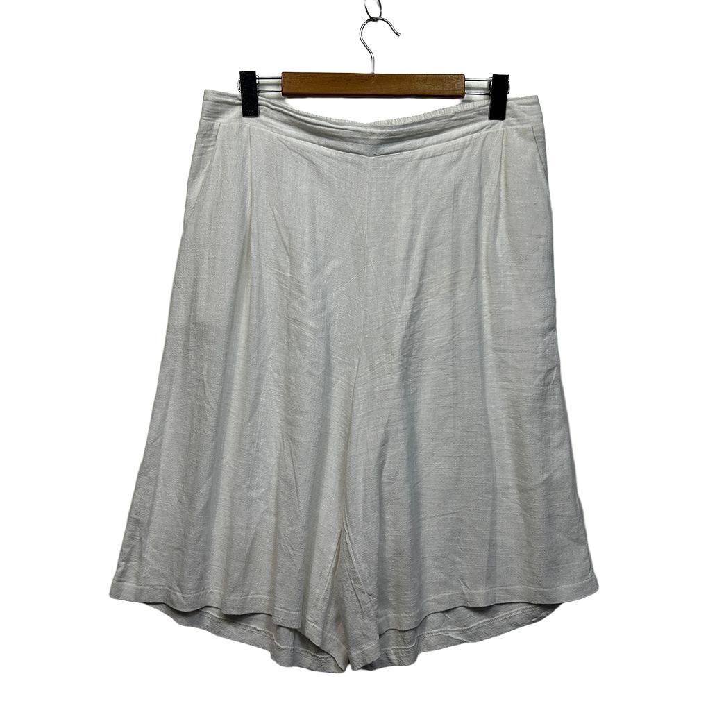 Willow Tree White Linen Cropped Shorts - Size 16